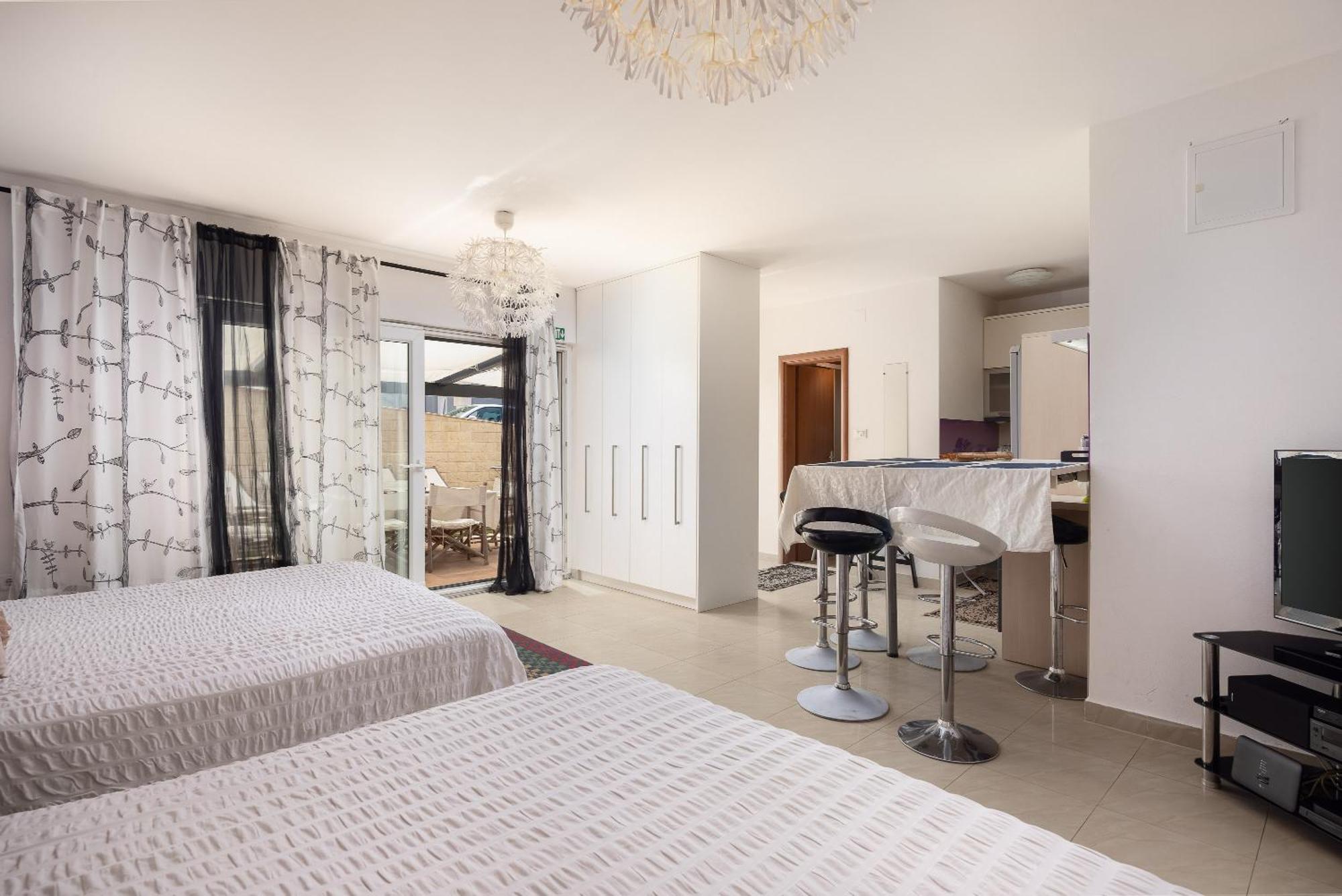 Apartment Maki Exclusive